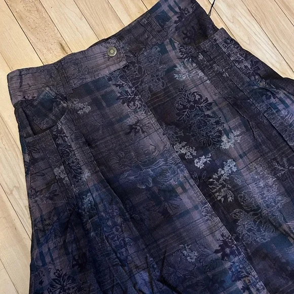 Floral and Plaid Corduroy A-Line Skirt in Dark Purple - Picture 4 of 7